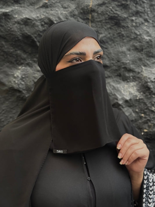 Half Niqab