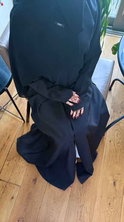 The V-Couture Abaya