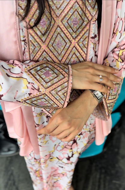 Ready To Wear Mukhawar Awrah